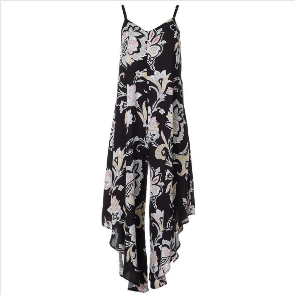 🚫SOLD Ⓜ️ERCARI Black Floral Jumpsuit Challis Boho
